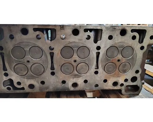 DETROIT DD15 Cylinder Head