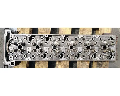 DETROIT DD15 Cylinder Head