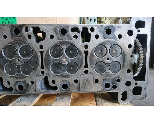 DETROIT DD15 Cylinder Head