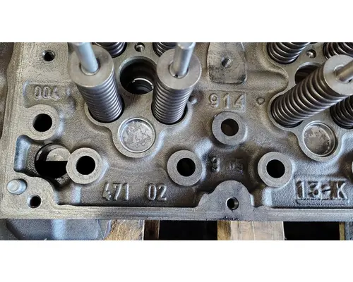 DETROIT DD15 Cylinder Head