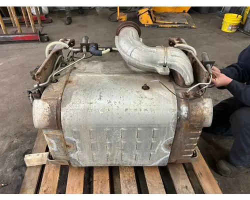 DETROIT DD15 DPF (Diesel Particulate Filter)
