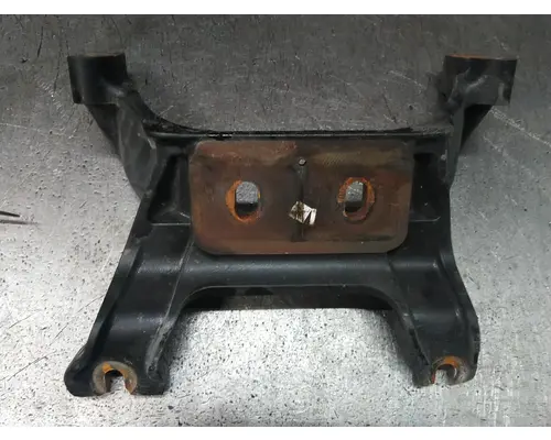 DETROIT DD15 ENGINE MOUNTS, ENGINE (REAR)