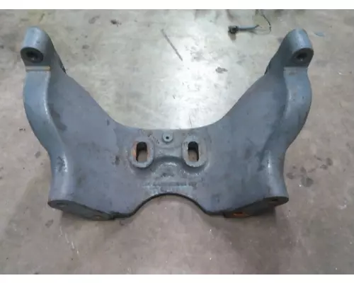 DETROIT DD15 ENGINE MOUNTS, ENGINE (REAR)
