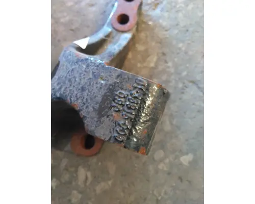 DETROIT DD15 ENGINE MOUNTS, ENGINE (REAR)