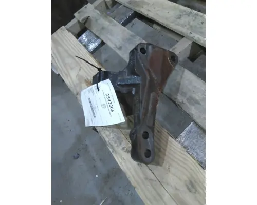 DETROIT DD15 ENGINE MOUNTS, ENGINE (REAR)