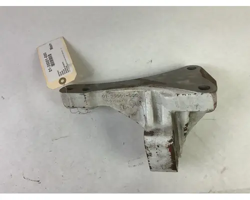 DETROIT DD15 ENGINE MOUNTS