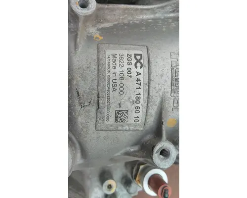 DETROIT DD15 ENGINE OIL COOLER