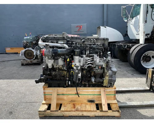 DETROIT DD15 Engine Assembly