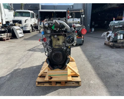 DETROIT DD15 Engine Assembly