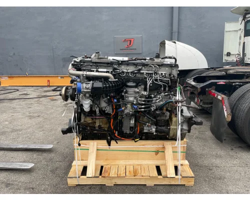 DETROIT DD15 Engine Assembly