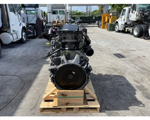 DETROIT DD15 Engine Assembly