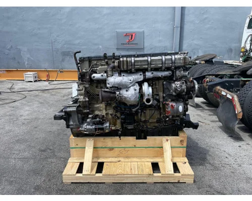 DETROIT DD15 Engine Assembly