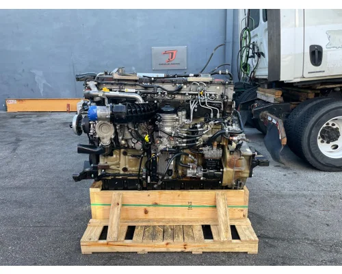 DETROIT DD15 Engine Assembly