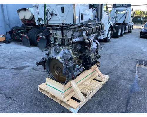 DETROIT DD15 Engine Assembly