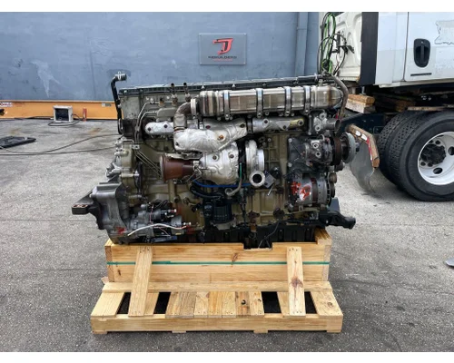 DETROIT DD15 Engine Assembly