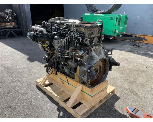 DETROIT DD15 Engine Assembly