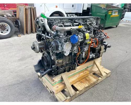 DETROIT DD15 Engine Assembly