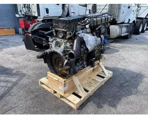 DETROIT DD15 Engine Assembly