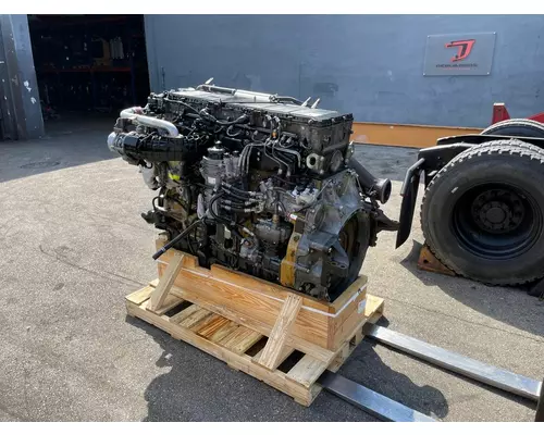 DETROIT DD15 Engine Assembly