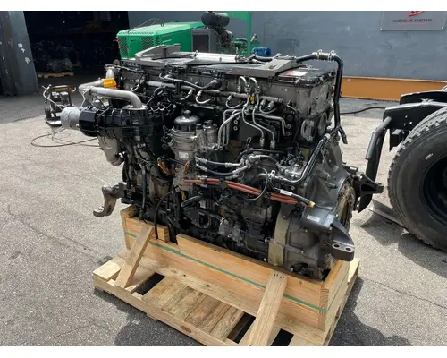 DETROIT DD15 Engine Assembly