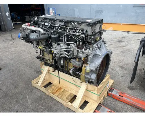 DETROIT DD15 Engine Assembly