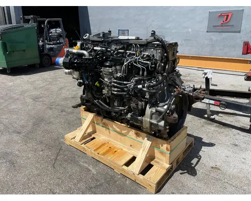 DETROIT DD15 Engine Assembly