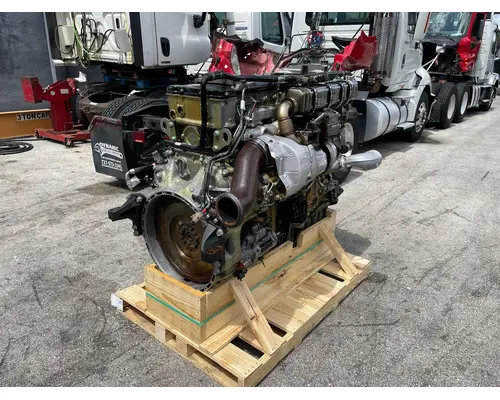 DETROIT DD15 Engine Assembly