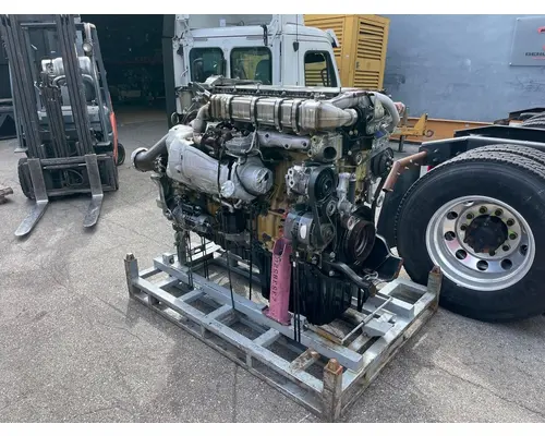 DETROIT DD15 Engine Assembly