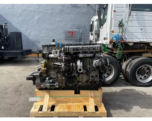 DETROIT DD15 Engine Assembly