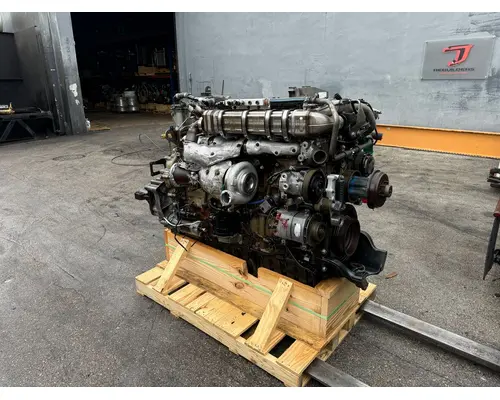 DETROIT DD15 Engine Assembly