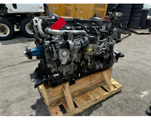 DETROIT DD15 Engine Assembly