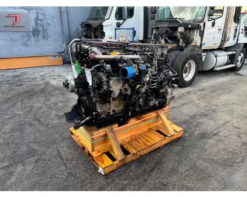 DETROIT DD15 Engine Assembly