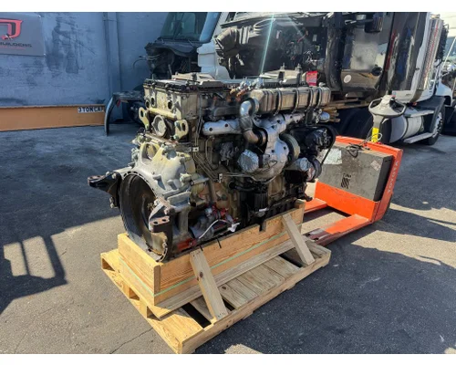 DETROIT DD15 Engine Assembly