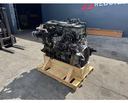DETROIT DD15 Engine Assembly