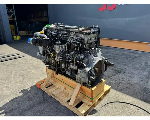 DETROIT DD15 Engine Assembly