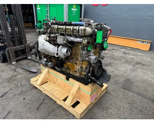 DETROIT DD15 Engine Assembly