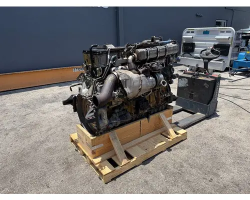 DETROIT DD15 Engine Assembly