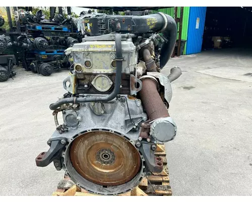 DETROIT DD15 Engine Assembly