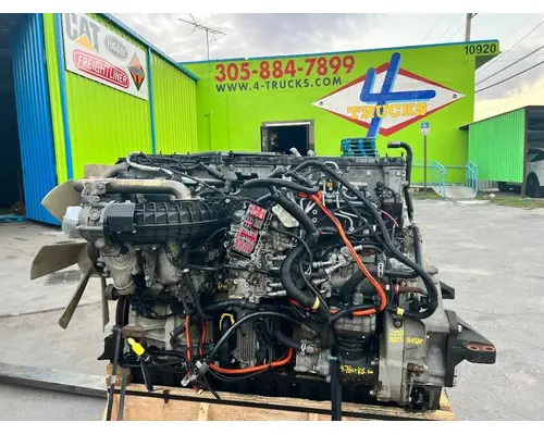 DETROIT DD15 Engine Assembly