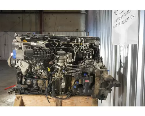 DETROIT DD15 Engine Assembly