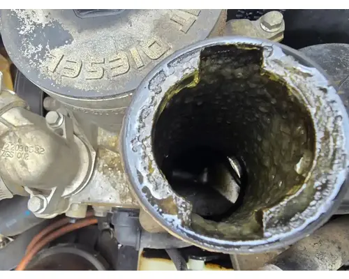 DETROIT DD15 Engine Assembly