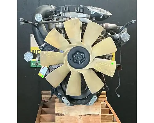 DETROIT DD15 Engine Assembly