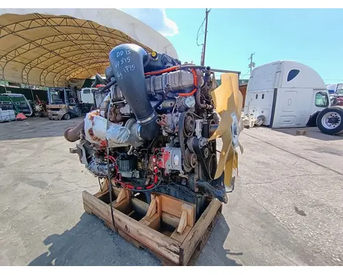 DETROIT DD15 Engine Assembly