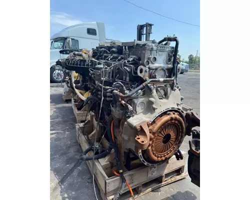 DETROIT DD15 Engine Assembly
