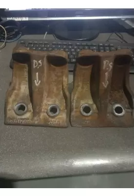 DETROIT DD15 Engine Mounts