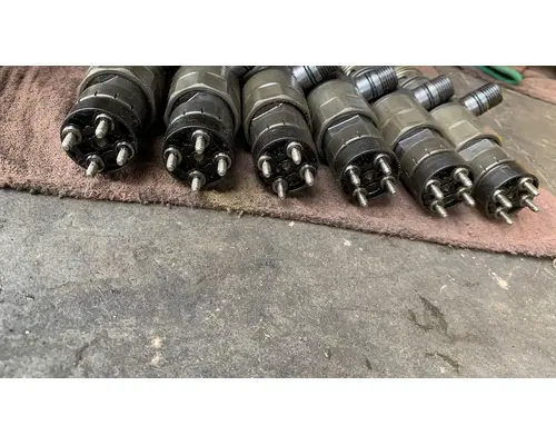 DETROIT DD15 Fuel Injector