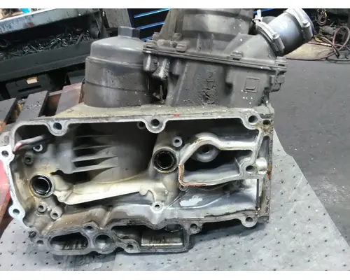 DETROIT DD15 OIL FILTER HOUSING