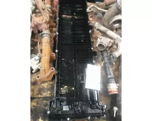 DETROIT DD15 VALVE COVER