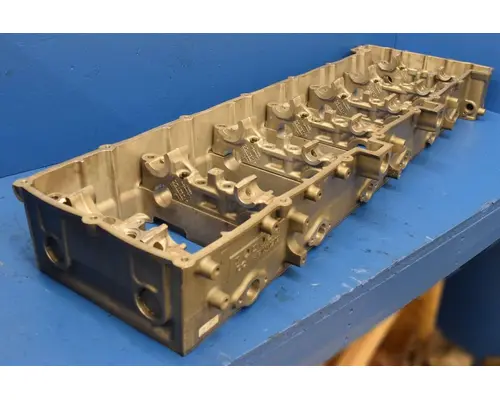DETROIT DD15 Valve Cover