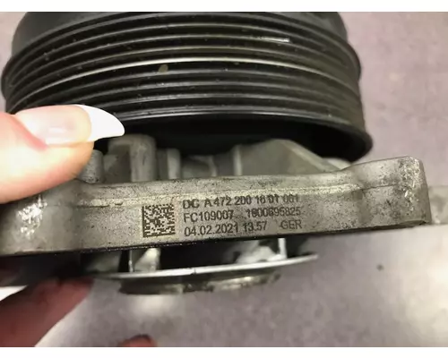 DETROIT DD15 Water Pump